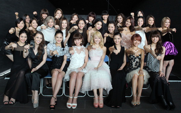 「E-girls 3か月連続SGリリース決定！9月リリース分は『GTO』主題歌に」1枚目/2