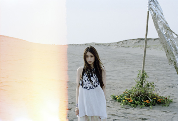 「片平里菜 OAU編曲のAL表題曲『SCHOOL OF LOCK！』で初オンエア決定」1枚目/4