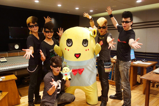 「ふなっしー 氣志團プロデュースの新曲発表「夏の終わりに夏ソングなっしよー」」1枚目/2