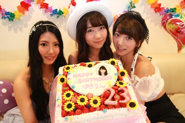 「本日ゆきりん誕生日のフレンチ・キスが10月にシングルリリースを発表」1枚目/3