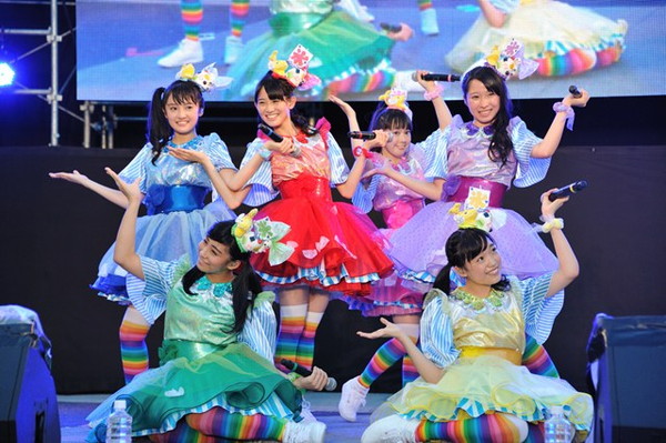 「チームしゃちほこが地元名古屋で『ひまつぶし』収録曲を初披露＆新曲“踊ってみた”動画が公開」1枚目/2