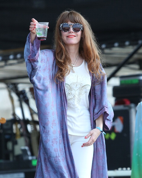 「ジェニー・ルイス、新作をワインと抱き合わせで販売」1枚目/1