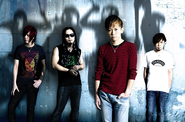 「KNOCK OUT MONKEY 金髪美女も登場する『名探偵コナン』テーマソングMV公開」1枚目/3