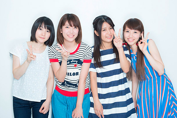 「新山詩織/山崎あおい/Suzu/Saku“ギタ女”渋谷スペイン坂に集結」1枚目/7