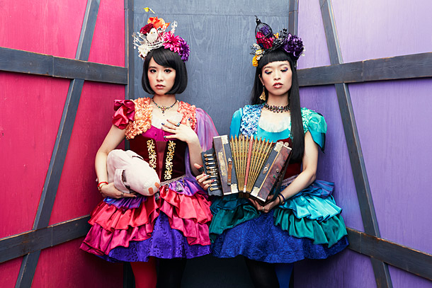 「チャラン・ポ・ランタン サーカス隊と【シルク・ドゥ・チャランポ】開催」1枚目/1