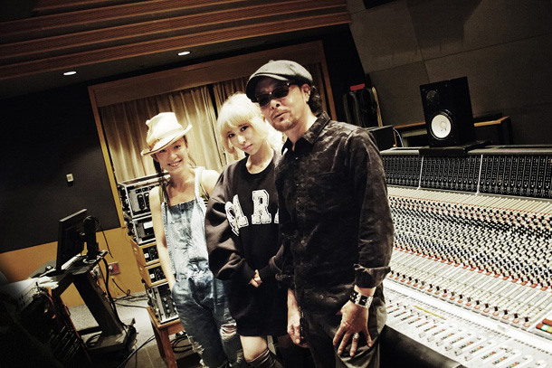 「加藤ミリヤ 10周年記念盤にSUGAR SOULとの共演曲や宇多田カバーも」1枚目/4