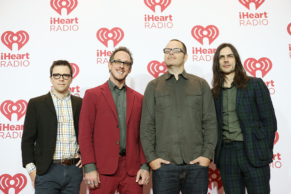 「ウィーザー、ニューアルバムのフルストリーミング配信を開始」1枚目/1