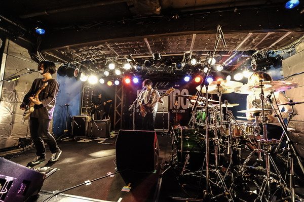 「People In The Box」2枚目/40