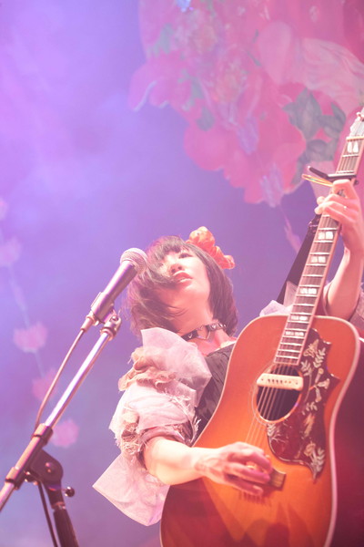 「大森靖子 東京キネマ倶楽部初日にメジャー1stアルバムのリリースを発表」1枚目/2