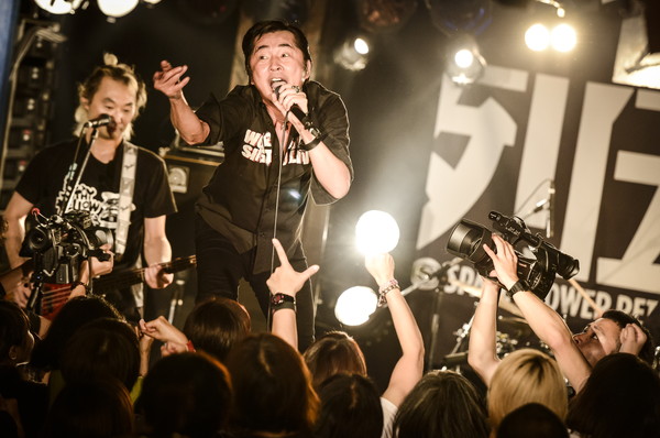 「【スペシャ列伝】103回目は怒髪天、グドモ、tricotら5組が、熱狂に次ぐ熱狂」1枚目/91