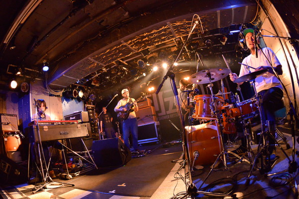 「【スペシャ列伝】106回目はスペアザ、rega、LITE、ヤセイらインストバンドでフロアが踊躍」1枚目/40