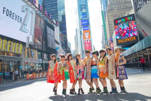 「Cheeky Parade、NYでツアーファイナル、しっかりと“JAPAN”もアピール」1枚目/7