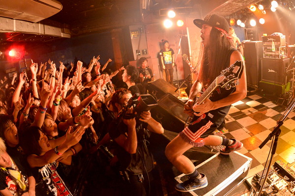 「TOTALFAT」7枚目/50