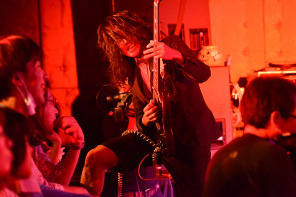 「Dr. DOWNER」28枚目/36