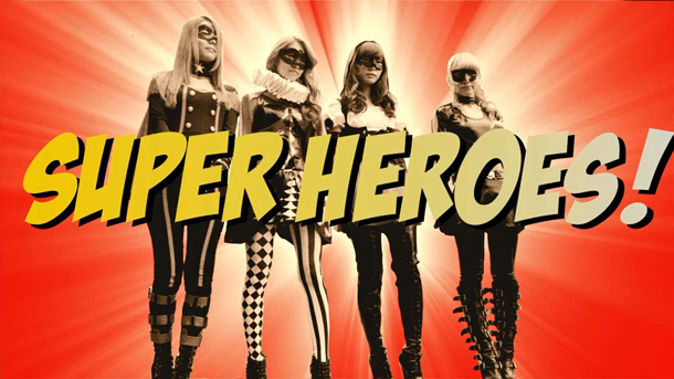 「SCANDAL 新曲ビデオでスーパーウーマンに変身」1枚目/7