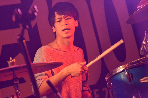 「赤色のグリッター」13枚目/22