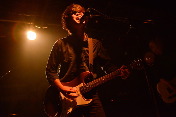 「赤色のグリッター」15枚目/22