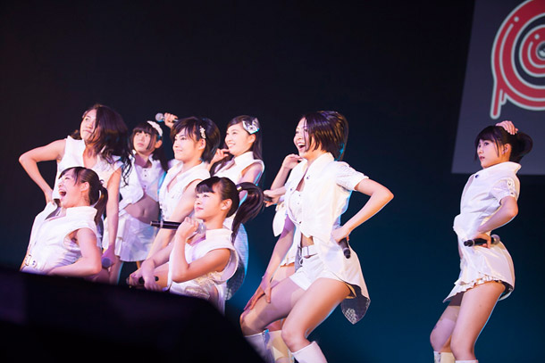 「東京パフォーマンスドール「＠JAM、勝負だ！」客席突入アクトで完全勝利」1枚目/24