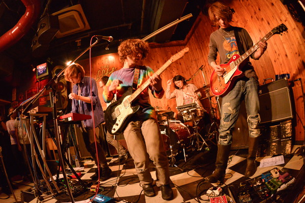 「HAPPY」27枚目/74