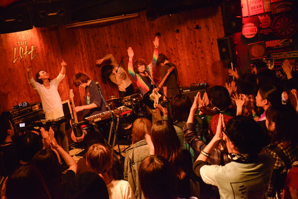 「HAPPY」33枚目/74