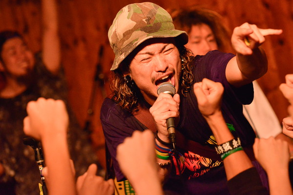 「WANIMA」56枚目/74