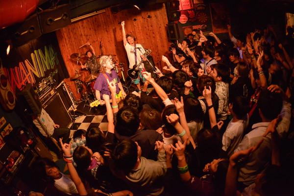 「WANIMA」57枚目/74