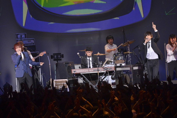 「The Shower Club」9枚目/9