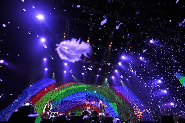 「L&#039;Arc-en-Ciel ドキュメンタリー映画が興収1億円超え＆上映期間延長へ」1枚目/2