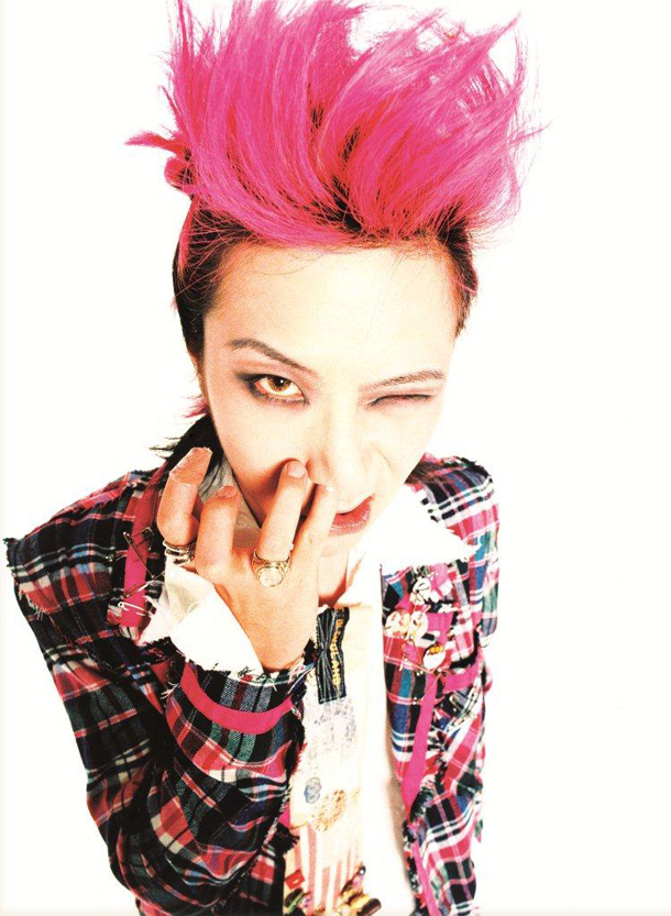 「hide 生誕50年記念盤 週間セールス2位に、話題の宇多田ソングカバーは？」1枚目/3