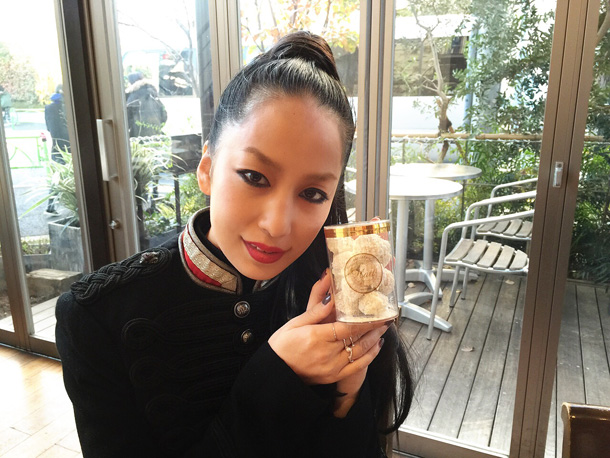 「中島美嘉 12年前のANNでの約束……「雪の華」冠したスウィーツ販売」1枚目/8