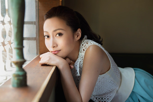 「一青窈 井川遥出演『サントリーウイスキー 角瓶』TVCMソング「ウイスキーが、お好きでしょ」担当」1枚目/1