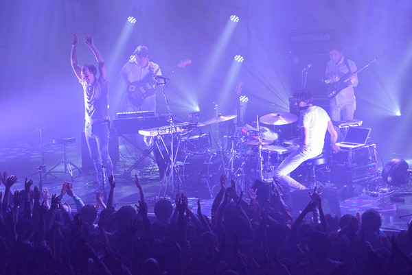 「CARIBOU」23枚目/61