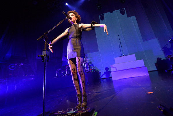 「ST.VINCENT」2枚目/61