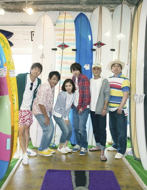 「TUBE 30年前の「SUMMER DREAM」映像も登場する松岡茉優出演MV完成」1枚目/6