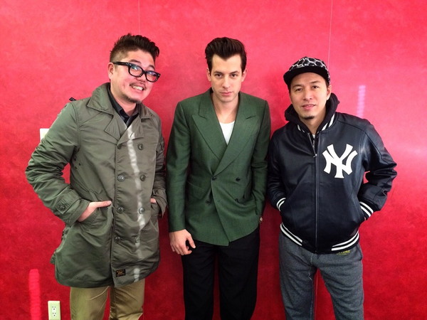 「RIP SLYMEのレギュラーラジオ番組にマーク・ロンソンがゲスト出演」1枚目/3