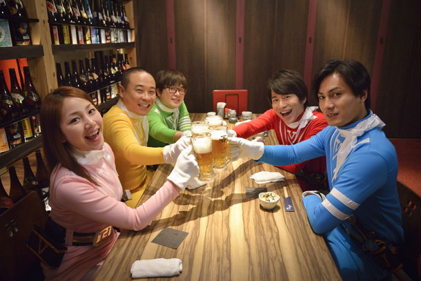 「戦闘後のヒーローが打ち上げ？『乾杯戦士アフターV』第2期決定 吉川友/村井良大/加藤和樹/バッファロー吾郎A/飛永翼ら出演」1枚目/2