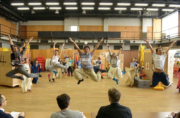 「劇団四季　最新ミュージカル『アラジン』稽古公開、豪華絢爛でパワフルな舞台に期待高まる 」1枚目/3