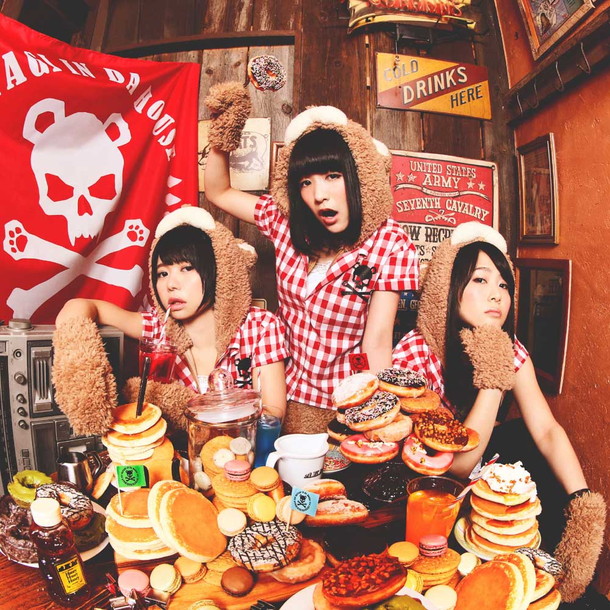 「あゆみくりかまき 制服着用メンバー3頭が先輩に恋する学園ドラマ公開」1枚目/4