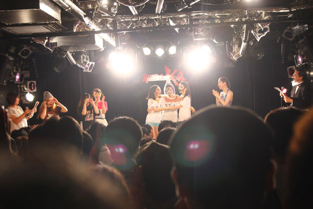 「Gacharic Spin 春ツアーOA出演のアイドルが大集合 演歌～顔面白塗りメタルまでガッチャガチャ入り乱れ」1枚目/68