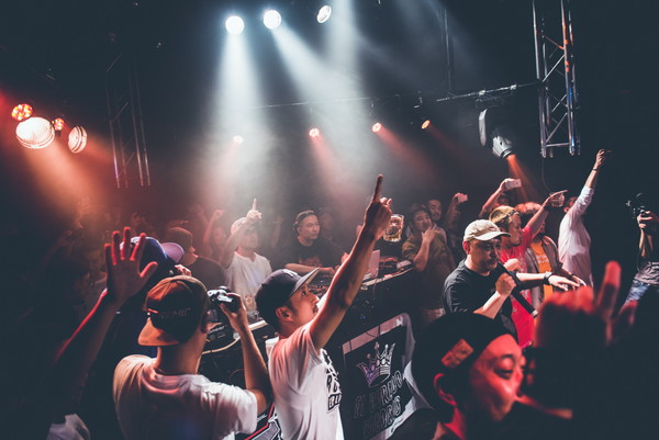 「スペシャ『BLACK FILE』、DEV LARGE氏追悼イベントの模様を7月14日にオンエア」1枚目/3