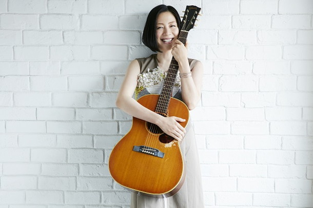 「植村花菜 幸せオーラ全開の新アーティスト写真公開」1枚目/1