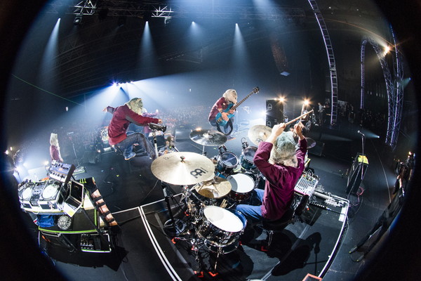 「MAN WITH A MISSION」3枚目/74