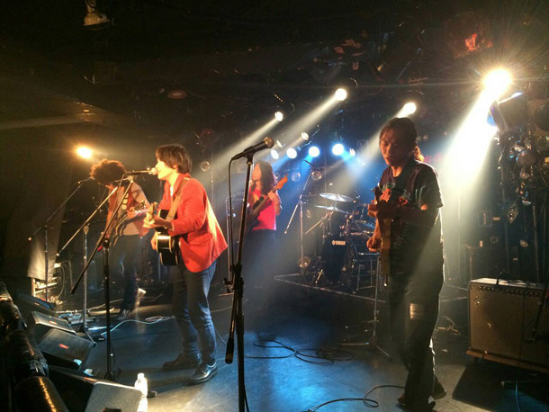 「その翌週にはサルバ通りのリリースイベントにも出演 at 渋谷La.mama」39枚目/39