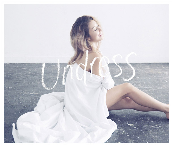 「BENI 裸にシーツ一枚『Undress』な大胆写真公開」1枚目/3
