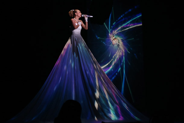 「倖田來未 VOCAL/DANCE/ENTERTAINMENT……そしてLOVEで魅了した15周年イヤー集大成「途中で辞める訳にはいかへんな」」1枚目/4