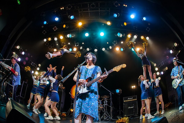 「藤岡みなみ＆ザ・モローンズ 渋谷クアトロワンマン＆初DVD発売決定」1枚目/4