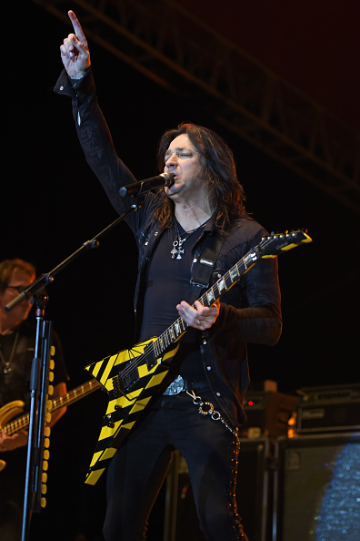 「共和党候補クルーズ氏は実は某メタル・シンガーと同一人物!?」1枚目/1