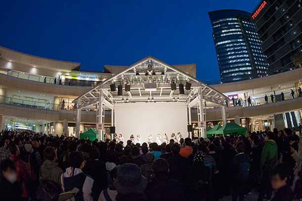 「GEM＠ラゾーナ川崎プラザ 2F ルーファ広場グランドステージ
」2枚目/13