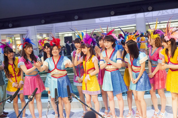 「モーニング娘。&#039;16“香音が笑えば娘。は笑う”鈴木香音はメンバーにとってどんな存在だったのか「心も見た目もでっかい人でした」」1枚目/21