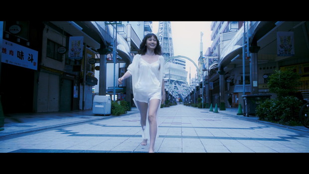 「前田敦子 1stアルバムタイトル曲「Selfish」MV公開！ キャバレー/ラブホ/浴室で理性開放」1枚目/20